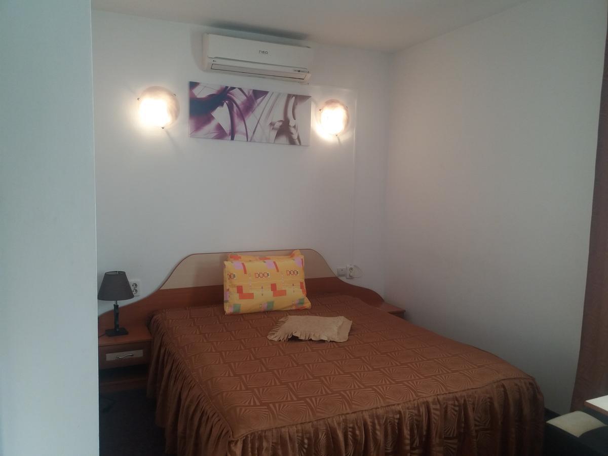 Vila Queen Arad Exterior foto