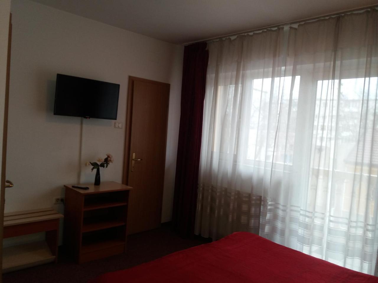 Vila Queen Arad Exterior foto